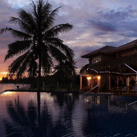 Sara Beachfront Boutique Resort Pathiu Exteriér fotografie