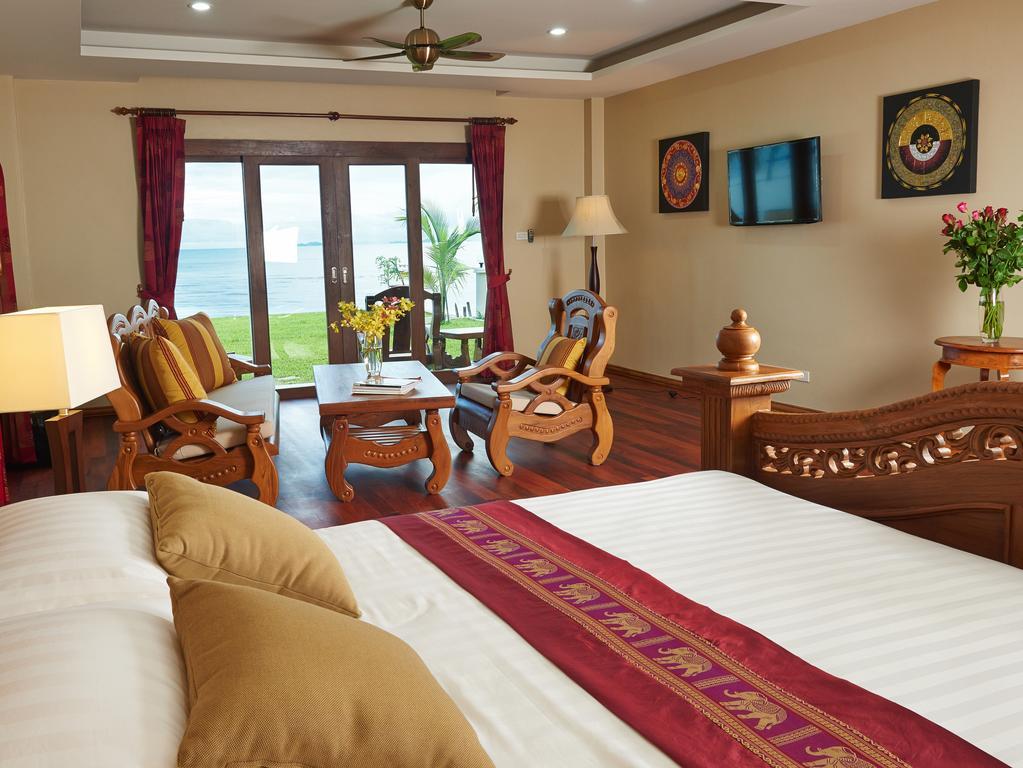 Sara Beachfront Boutique Resort Pathiu Pokoj fotografie