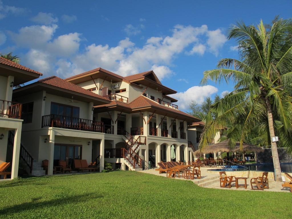 Sara Beachfront Boutique Resort Pathiu Exteriér fotografie