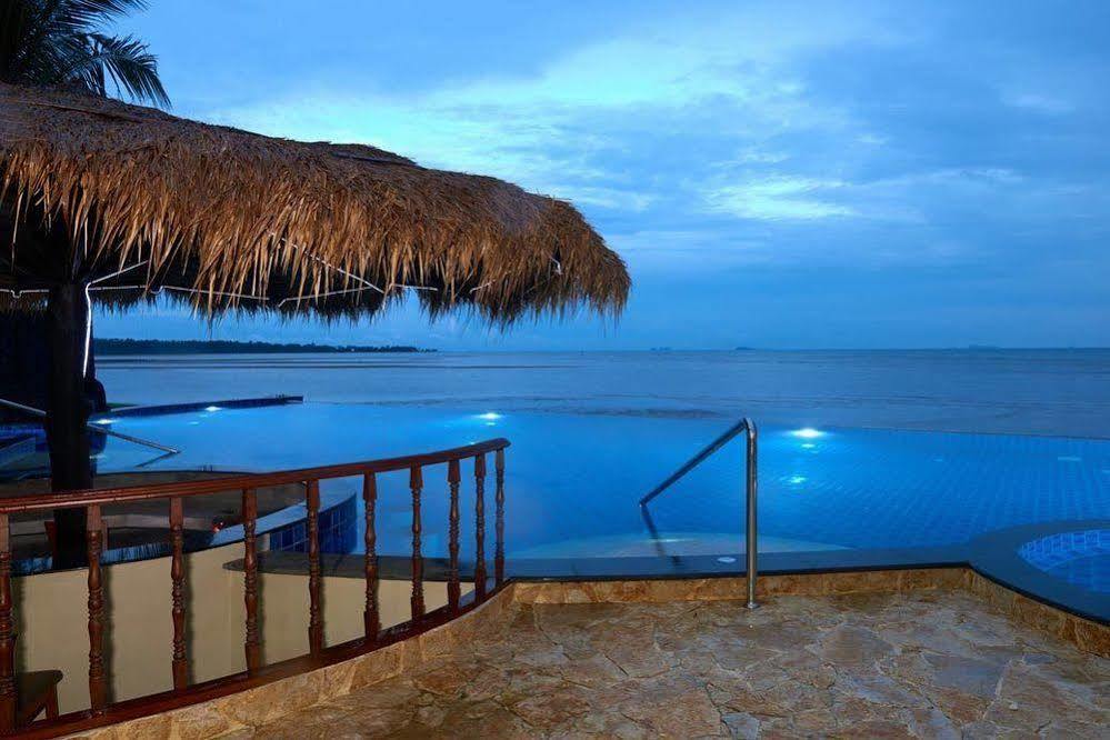 Sara Beachfront Boutique Resort Pathiu Exteriér fotografie